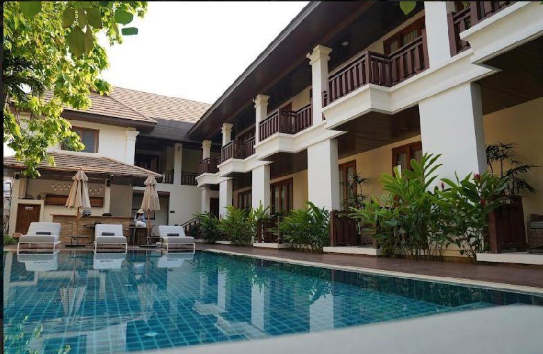 Athena Hotel Pakse Exterior foto
